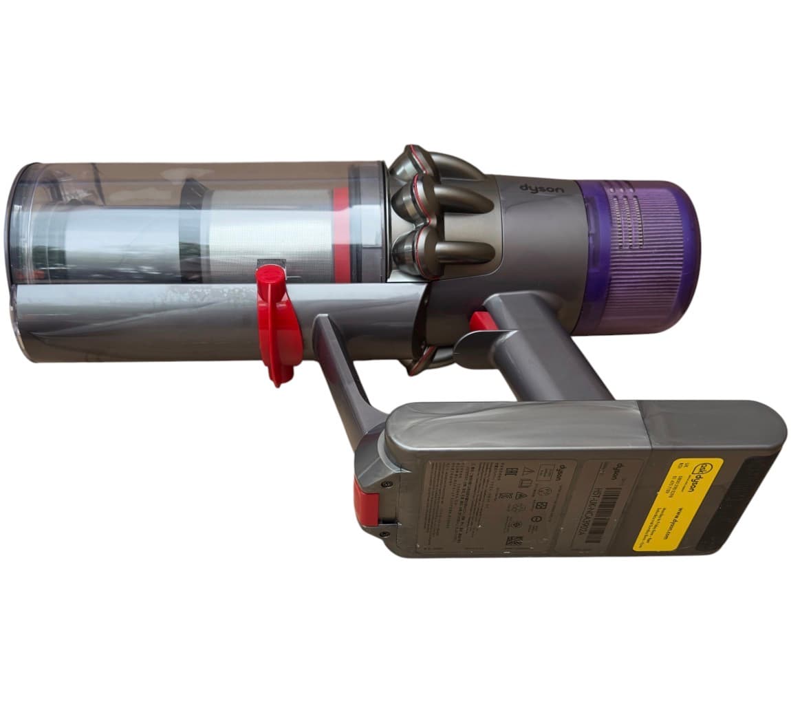 Dyson V11 Cordless Vacuum Cleaner (SV15) - Excellent 9